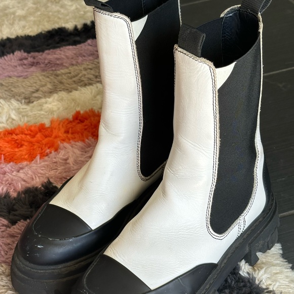GANNI- MID CHELSEA BOOT IN WHITEs size: 39 - Picture 6 of 6